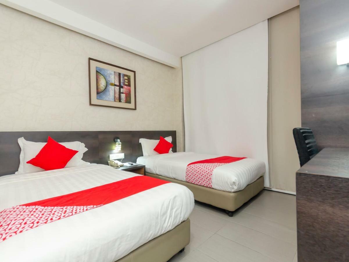 Oyo 1164 Hotel 906 Kota Laksamana Malacca エクステリア 写真