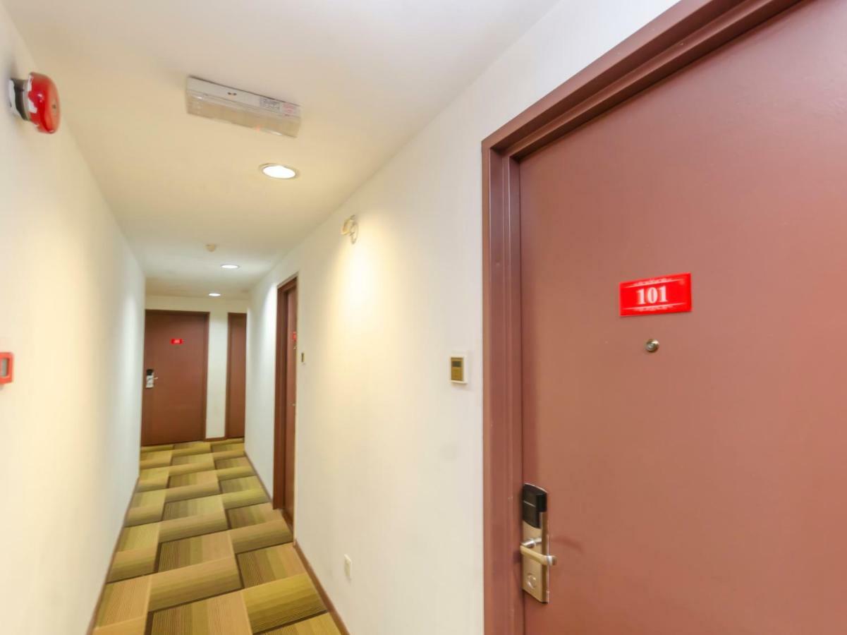 Oyo 1164 Hotel 906 Kota Laksamana Malacca エクステリア 写真